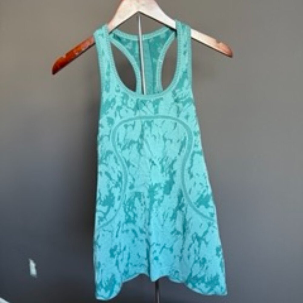 lululemon tank